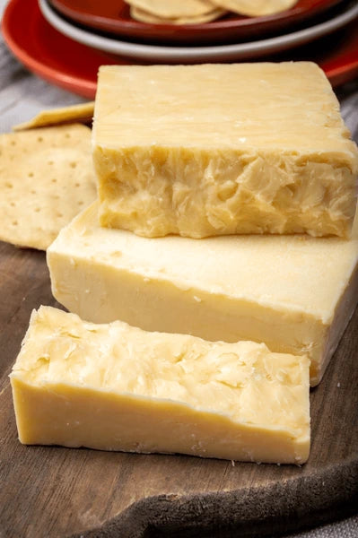 Cheddar Coloured Matured 2.5 Kilogram United Kingdom